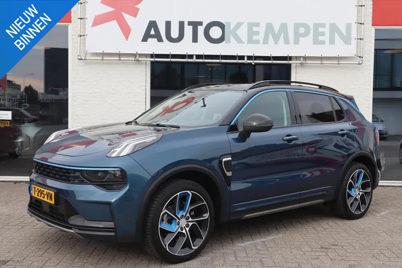 Lynk & Co 01 (2021)