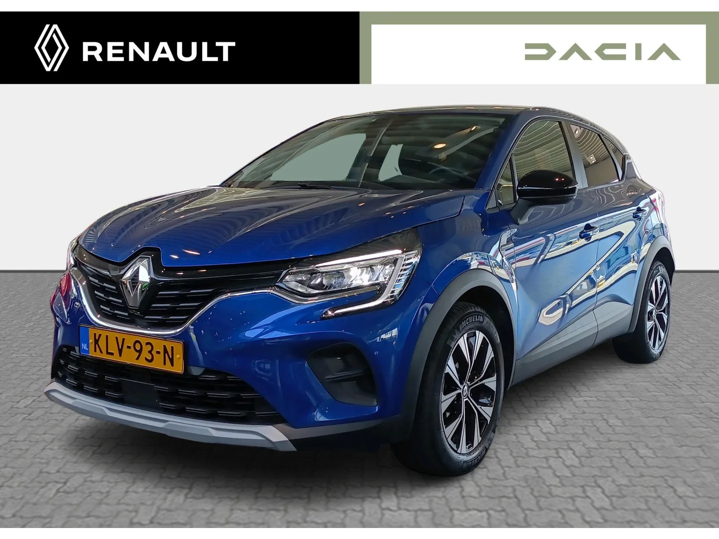 Renault Captur (2024) — foto 1