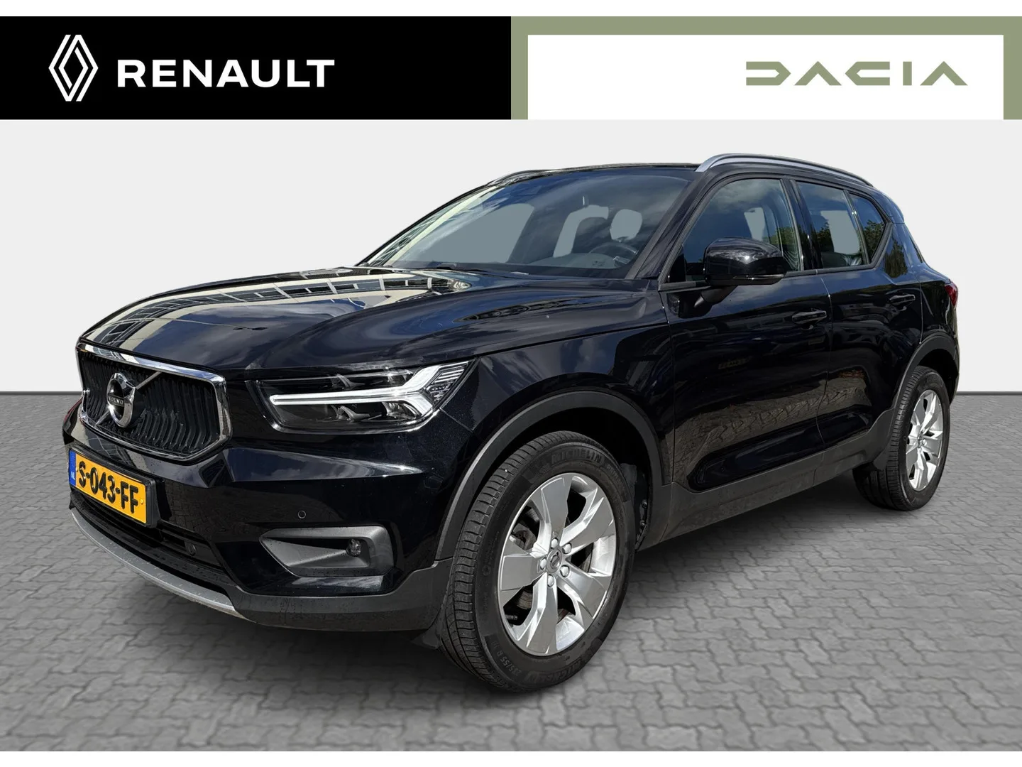 Volvo XC40 (2019) — foto 1
