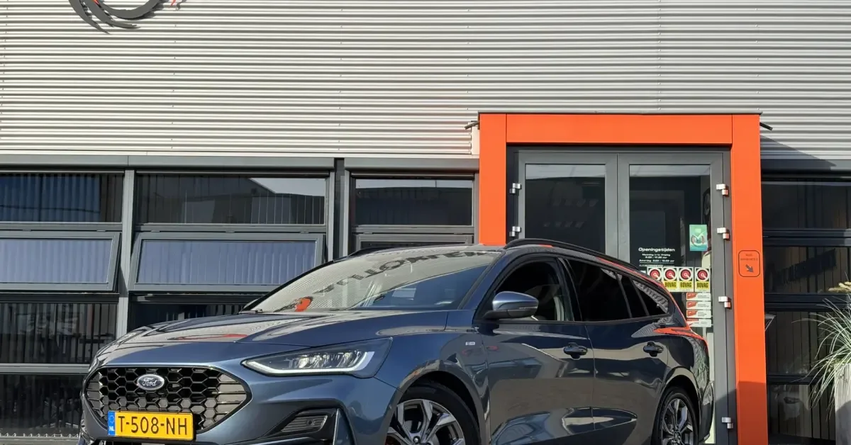 Ford Focus (2023) — foto 1