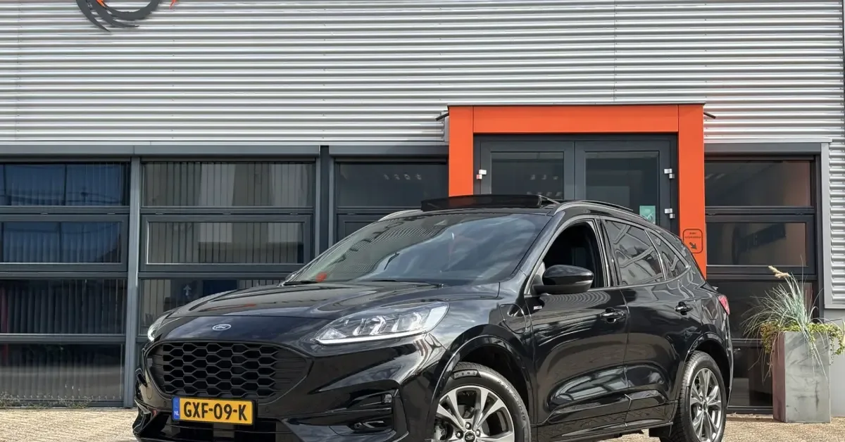 Ford Kuga (2024) — foto 1
