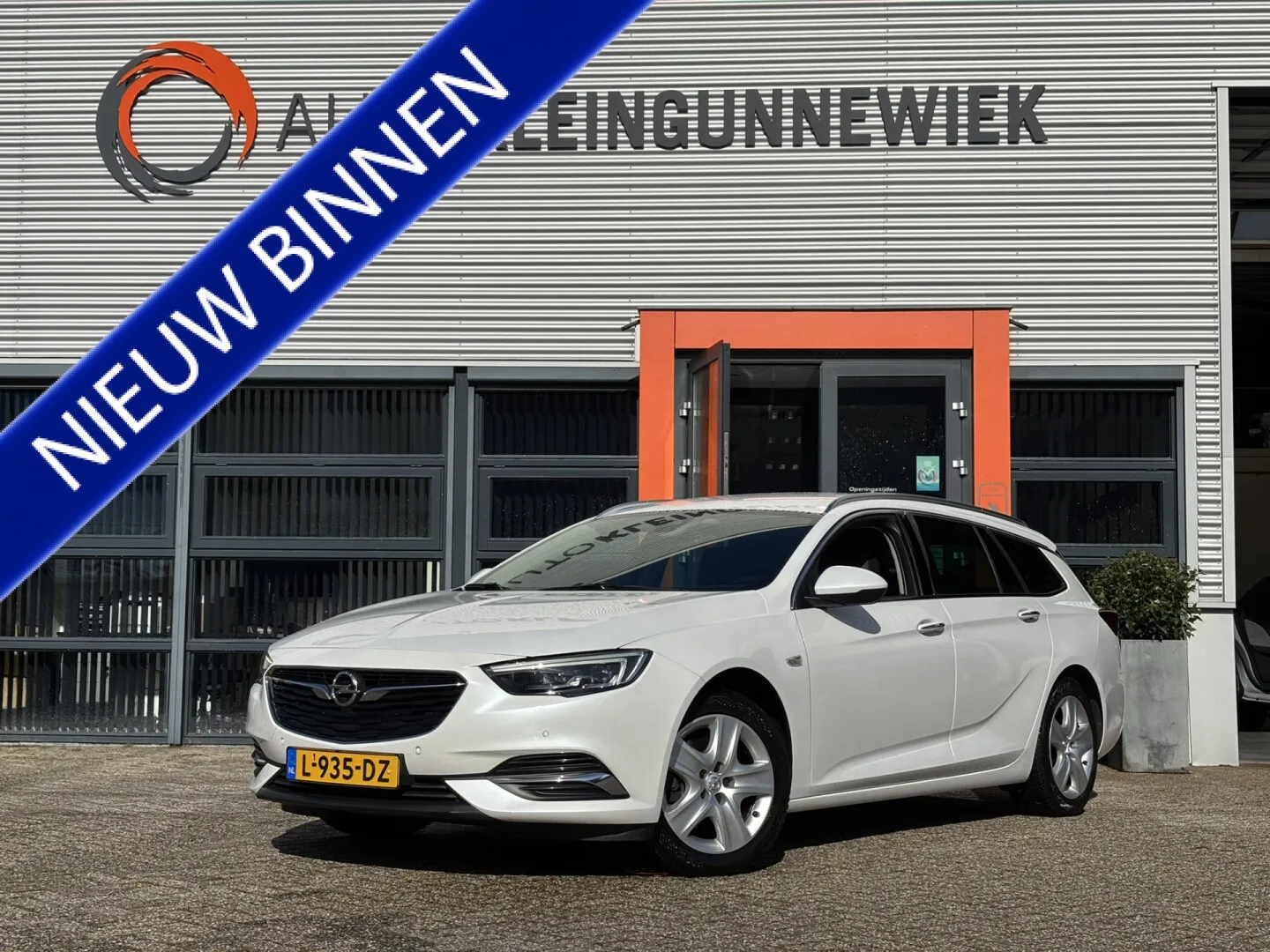 Opel Insignia (2017) — foto 1