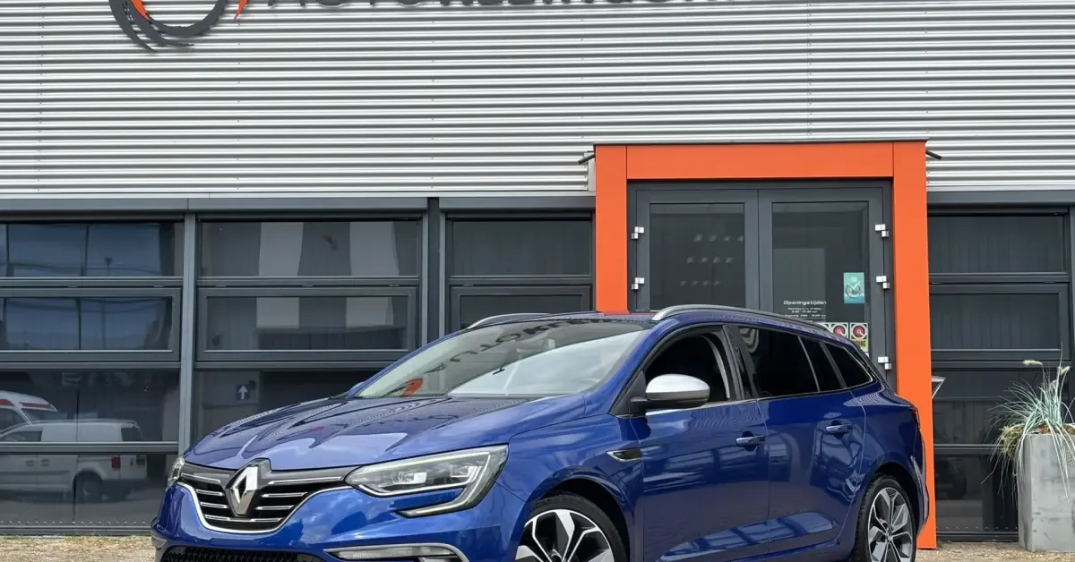 Renault Mégane (2017) — foto 1