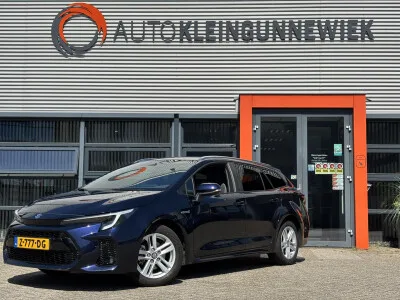 Toyota Corolla (2024) — foto 1