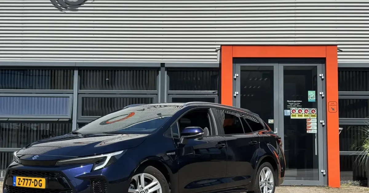 Toyota Corolla (2024) — foto 1
