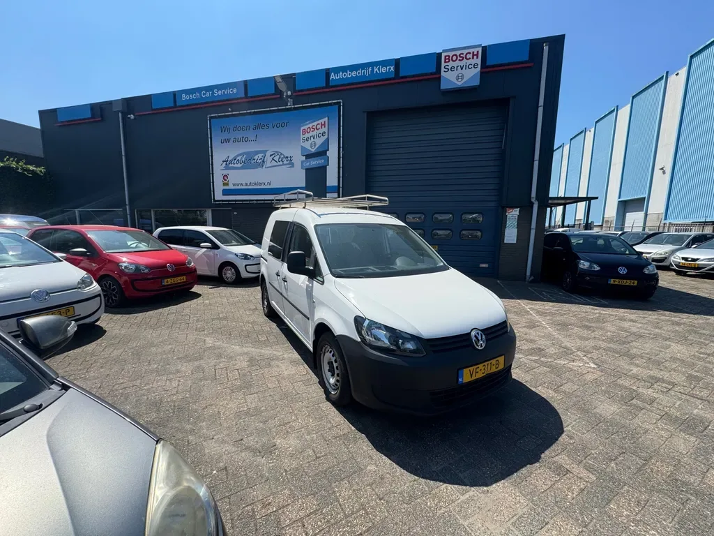 Volkswagen Caddy (2013) — foto 1