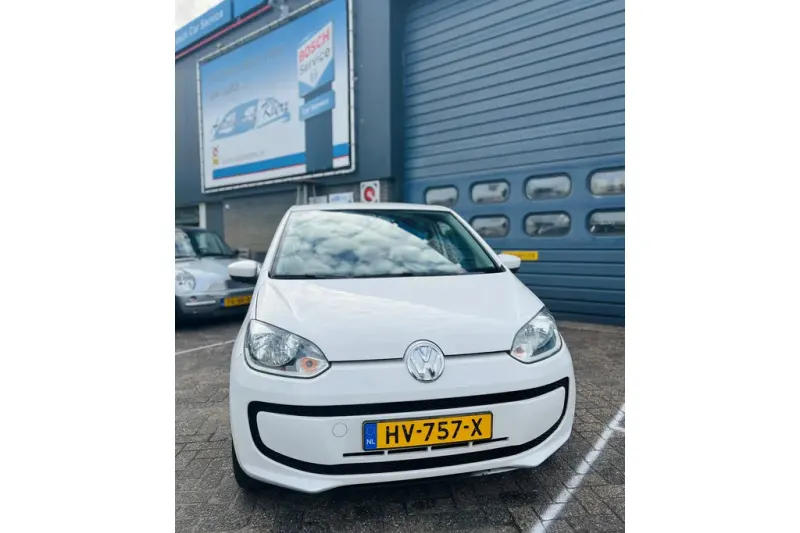 Volkswagen Up! (2016)
