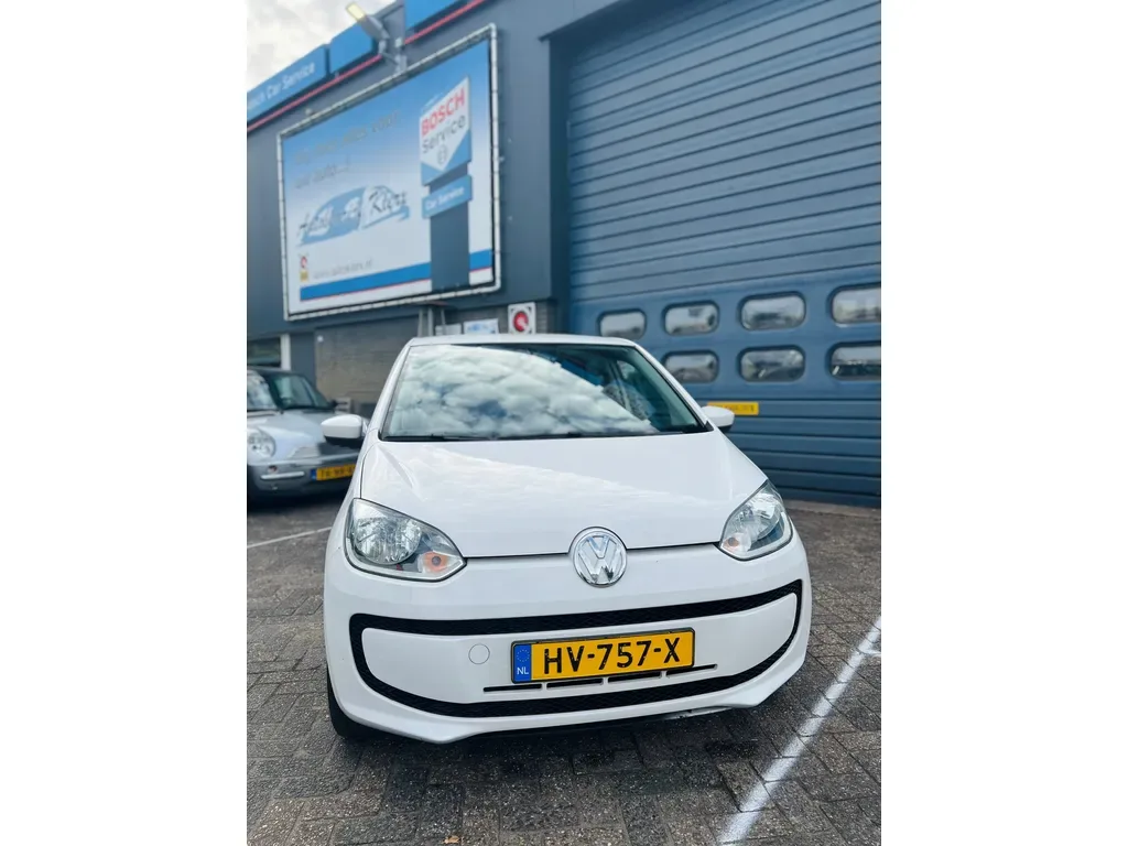 Volkswagen Up! (2016) — foto 1