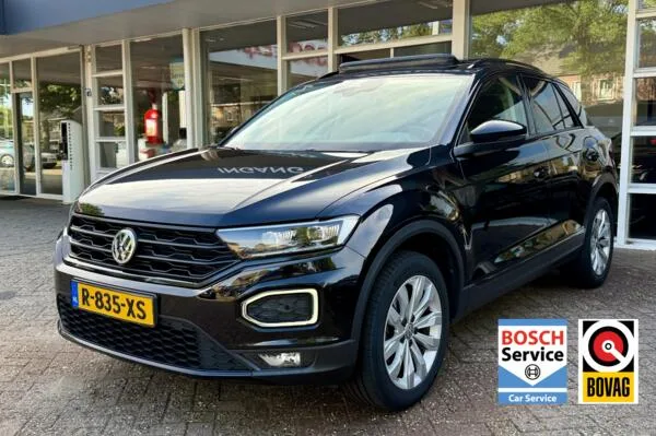 Volkswagen T-Roc (2019) — foto 1
