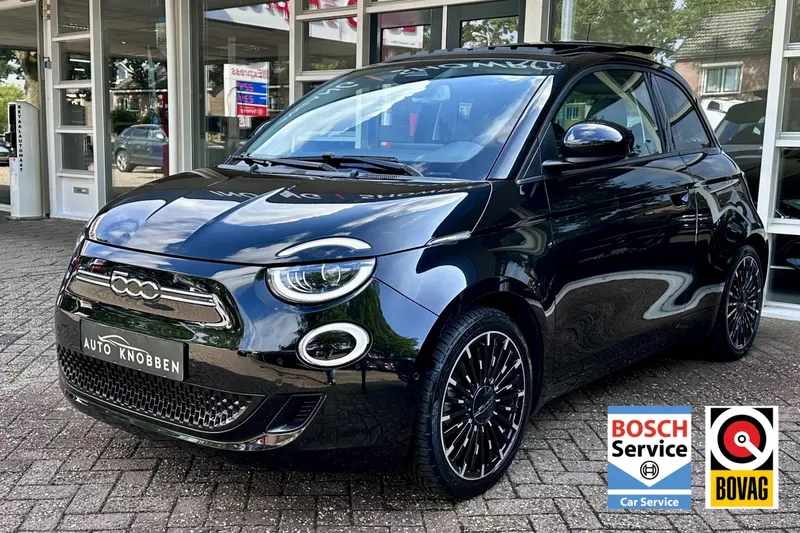 Fiat 500 (2022)