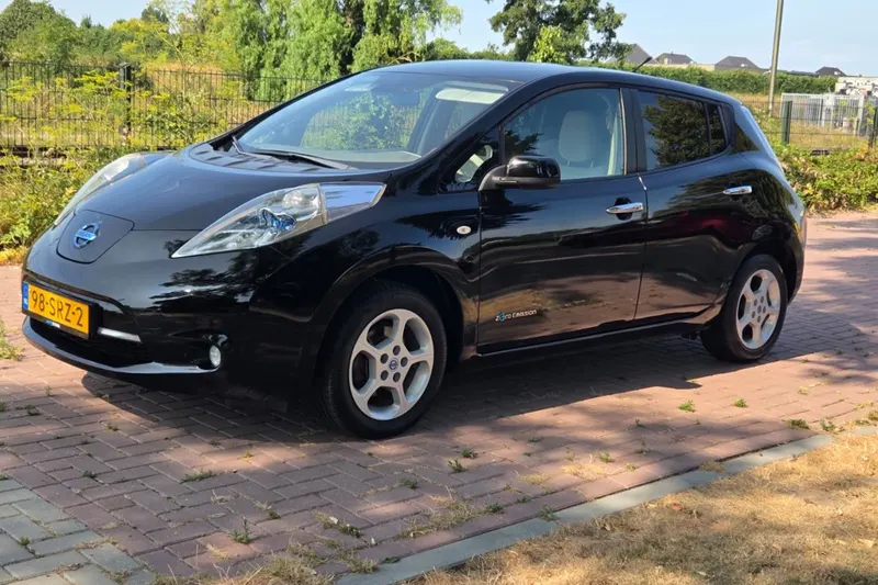 Nissan Leaf (2011)