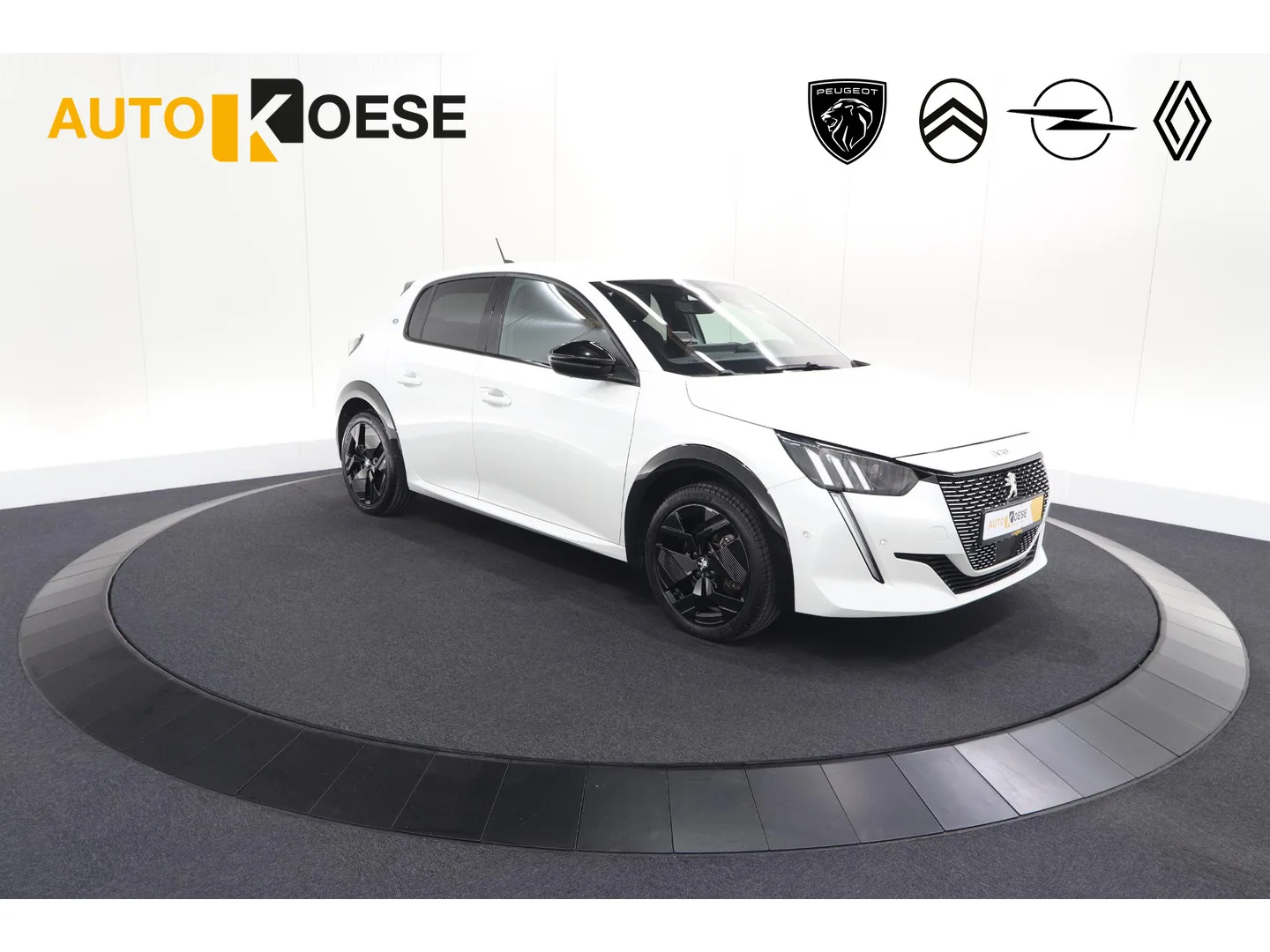 Peugeot e-208 (2022) — foto 1