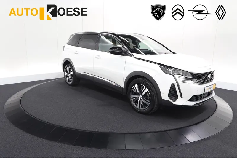 Peugeot 5008 (2023)