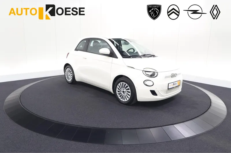 Fiat 500 (2023)