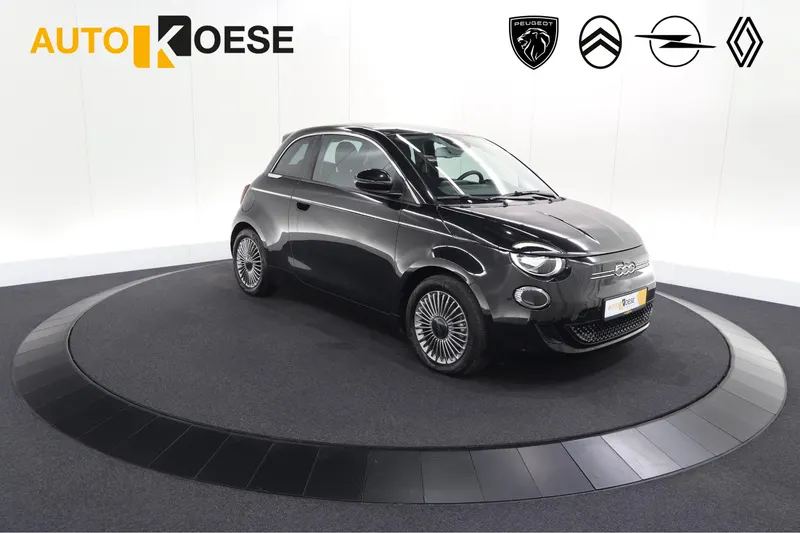 Fiat 500 (2023)