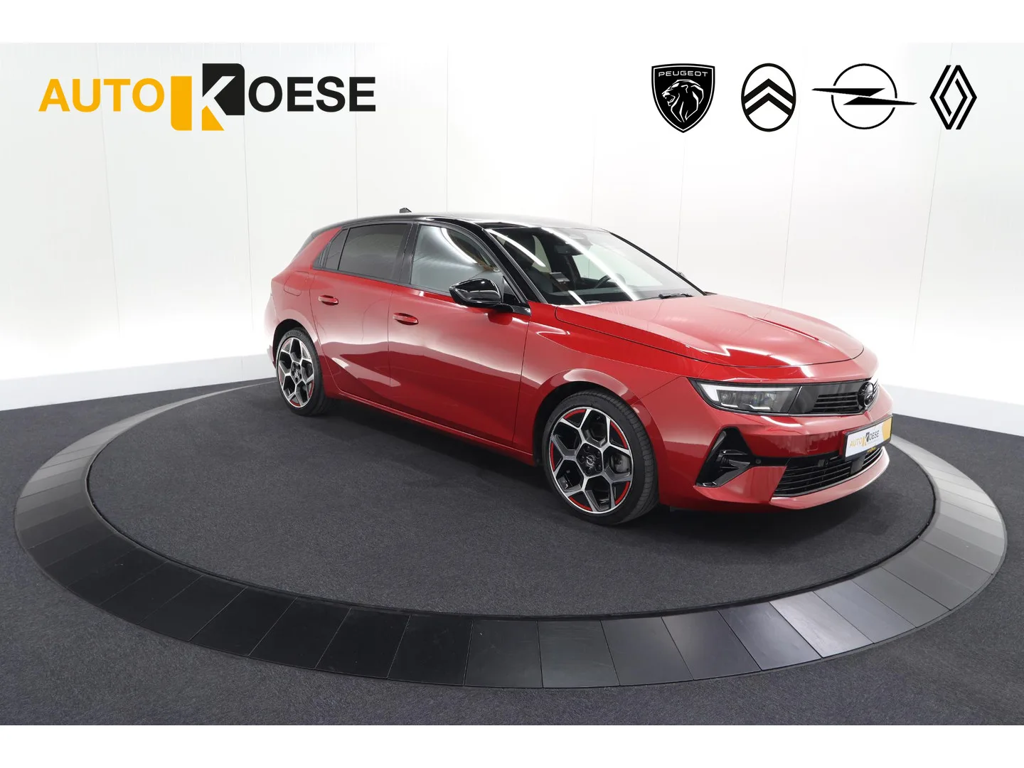 Opel Astra (2022) — foto 1