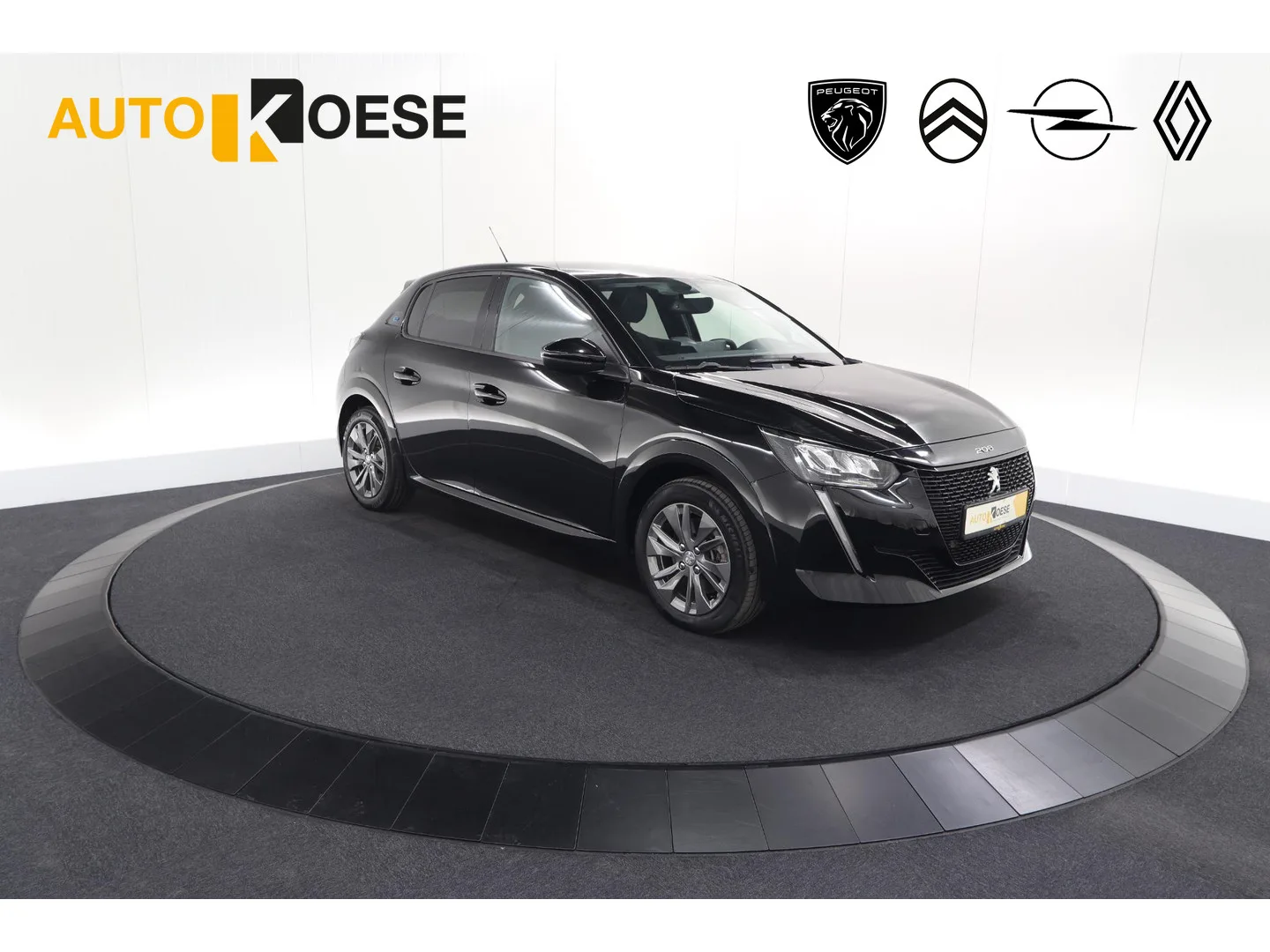 Peugeot e-208 (2023) — foto 1