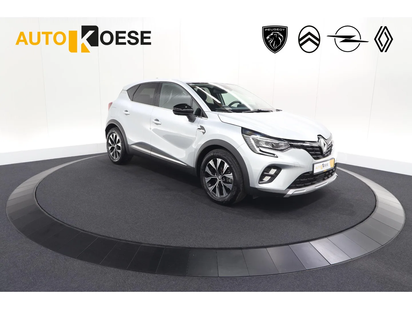 Renault Captur (2023) — foto 1