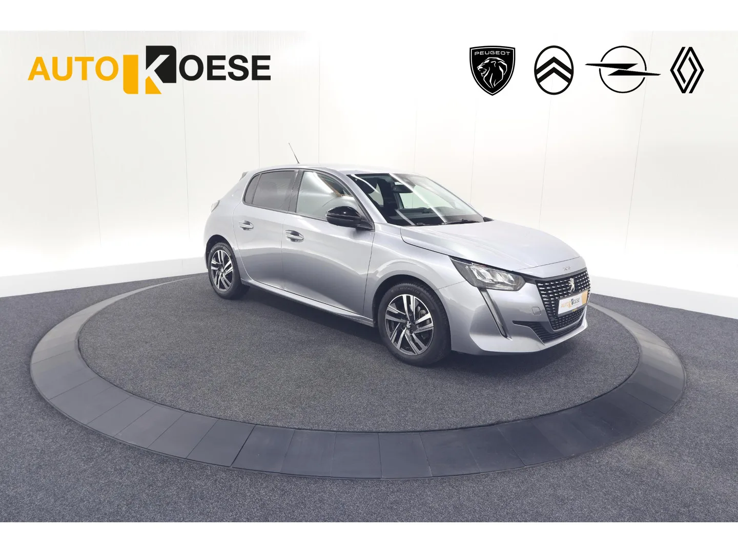 Peugeot 208 (2023) — foto 1