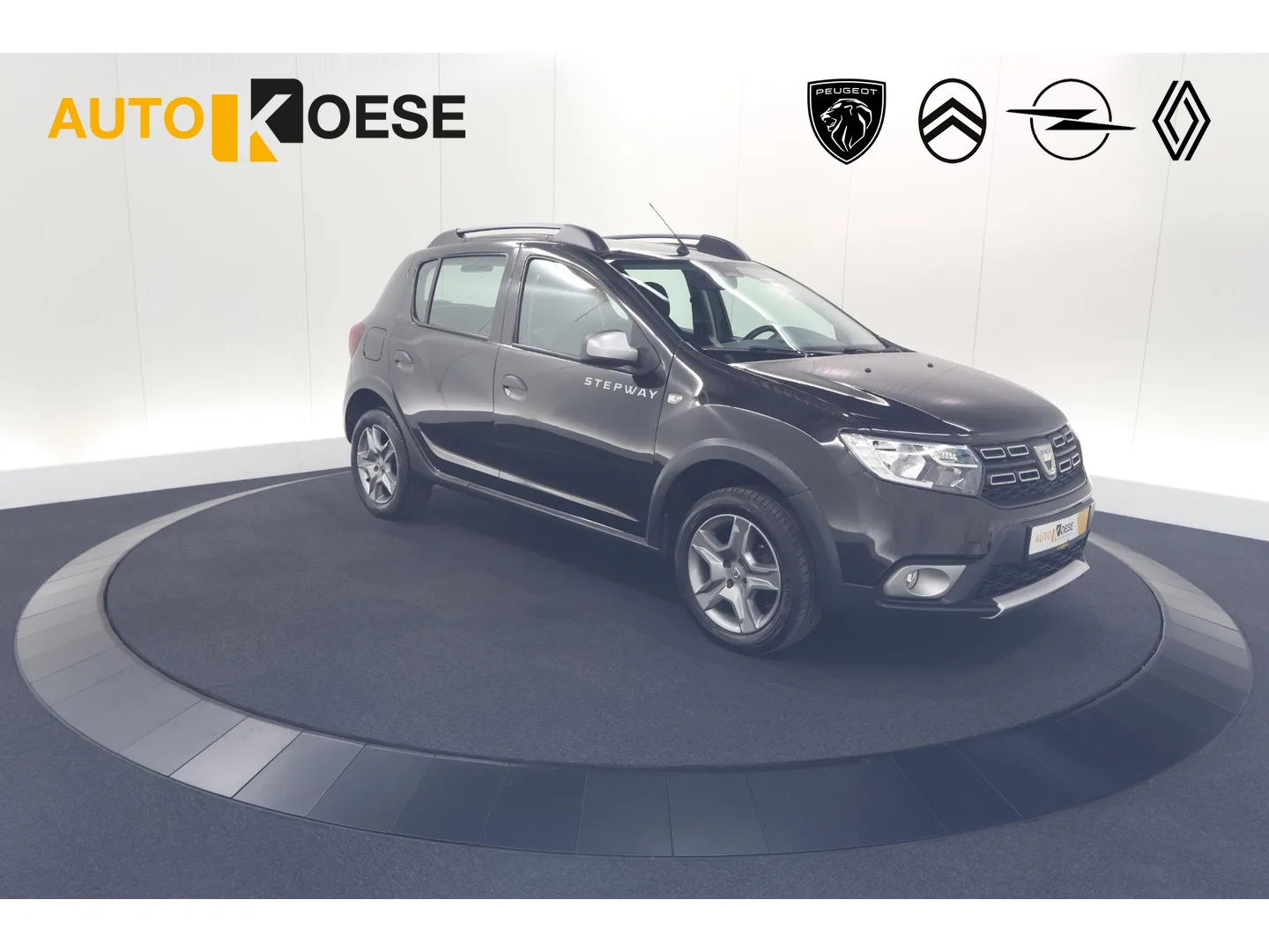 Dacia Sandero Stepway (2018) — foto 1