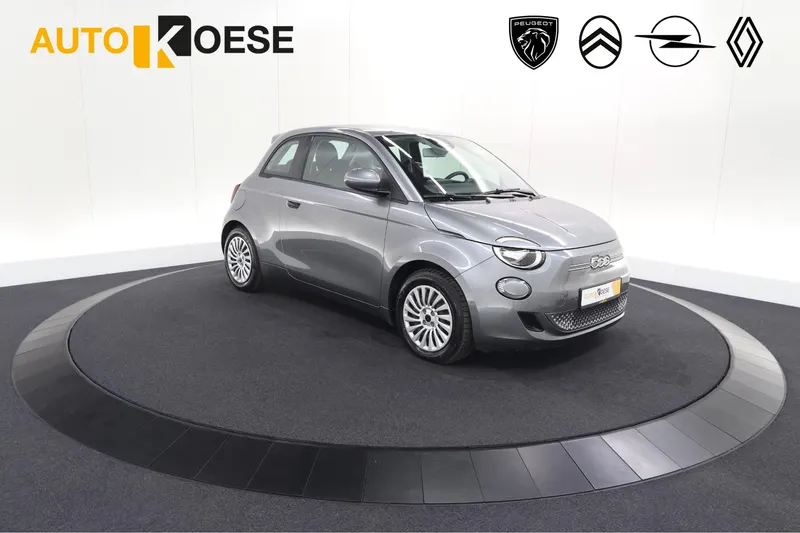 Fiat 500 (2023)