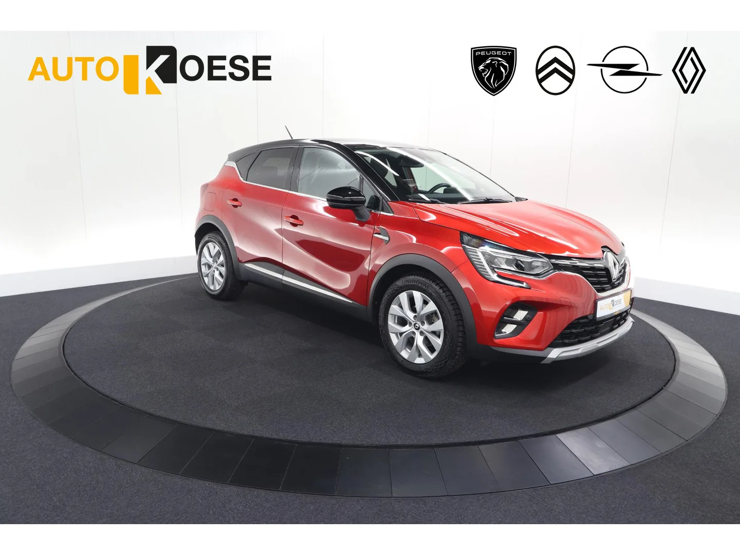Renault Captur (2022) — foto 1