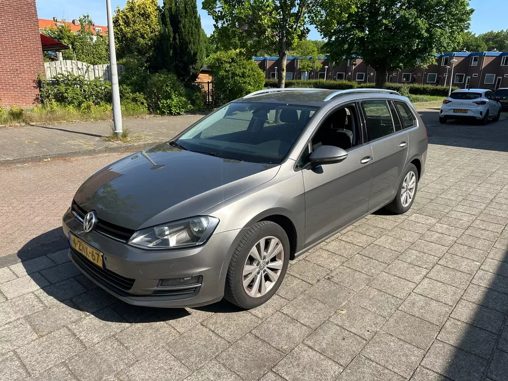Volkswagen Golf (2015) — foto 1