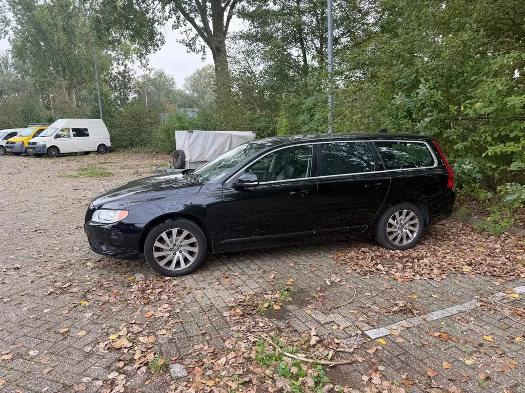 Volvo V70 (2011) — foto 1