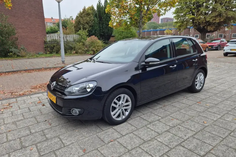 Volkswagen Golf (2010)