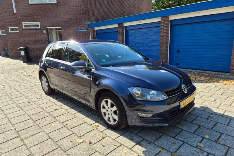 Volkswagen Golf (2013)