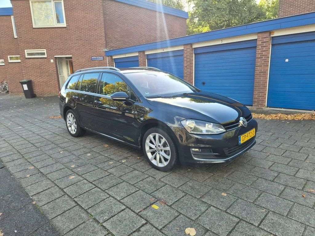 Volkswagen Golf (2015) — foto 1