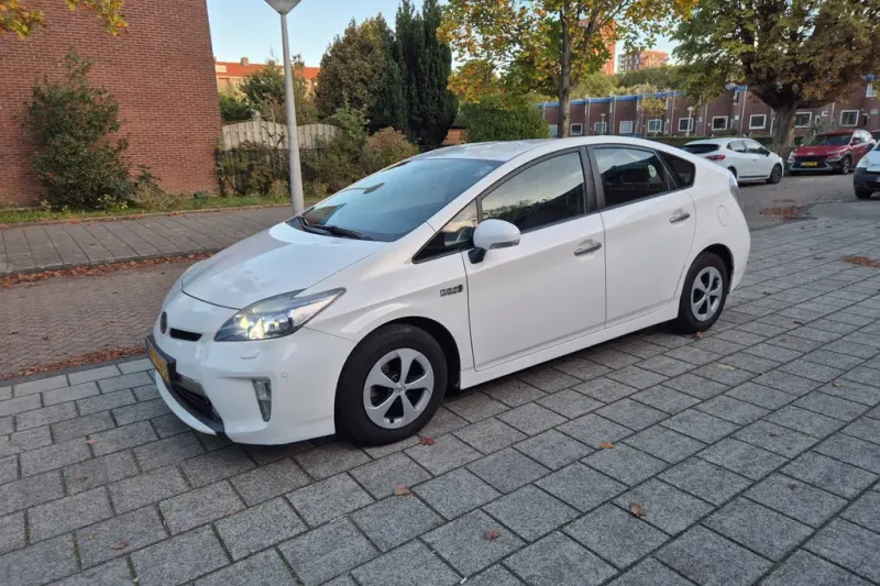 Toyota Prius (2012)