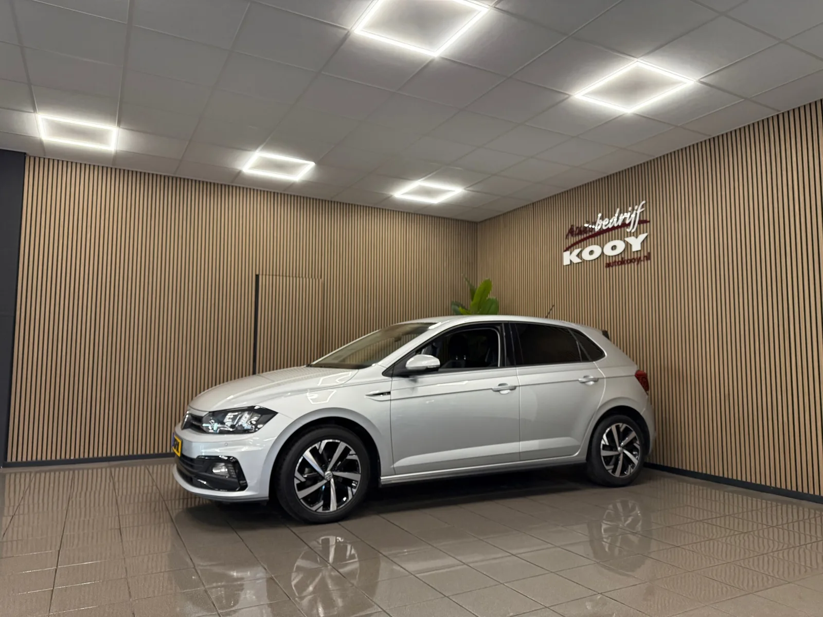 Volkswagen Polo (2020) — foto 1