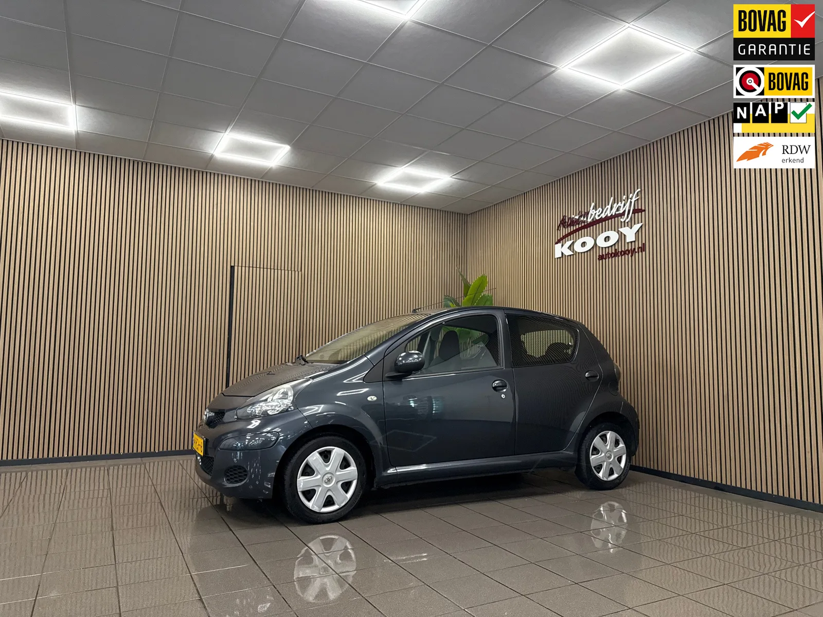 Toyota Aygo (2011) — foto 1