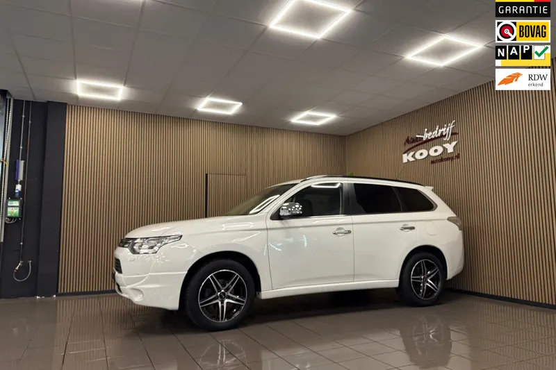Mitsubishi Outlander (2014)