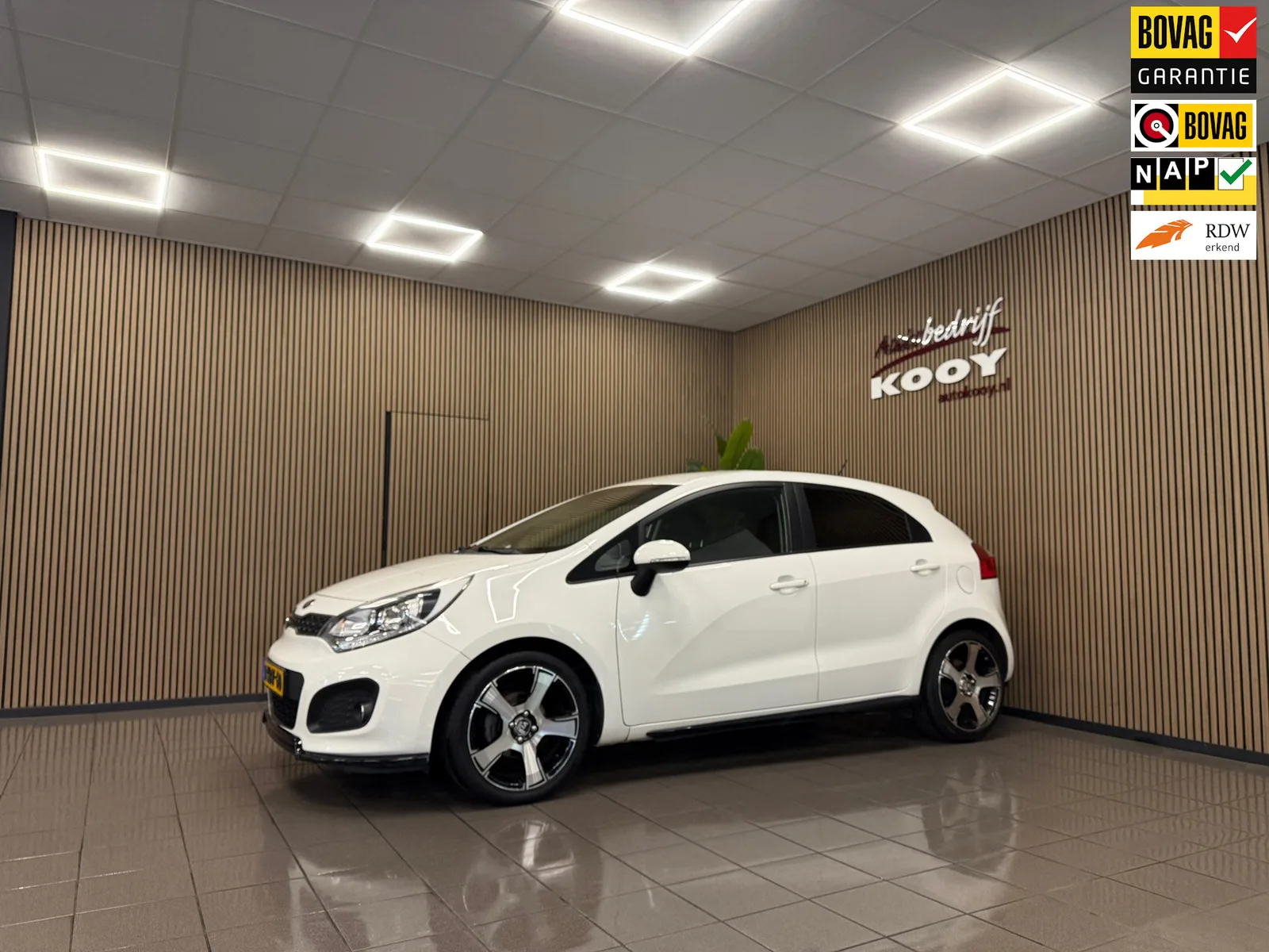 Kia Rio (2014) — foto 1