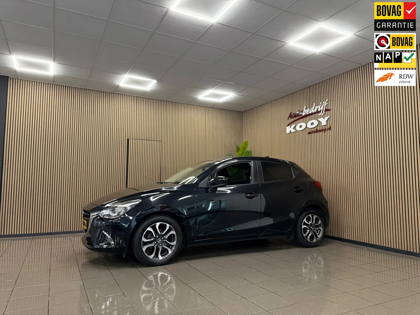 Mazda 2 (2018) — foto 1