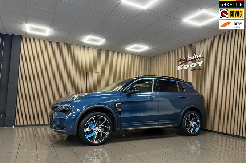Lynk & Co 01 (2021)