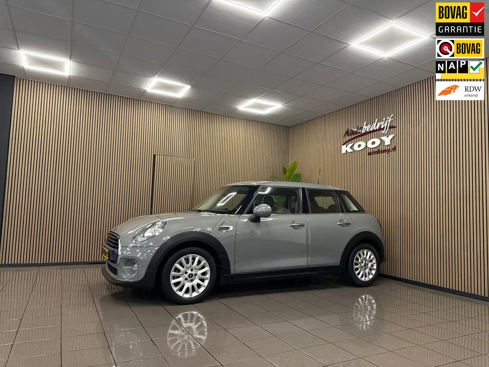 MINI Cooper (2016) — foto 1