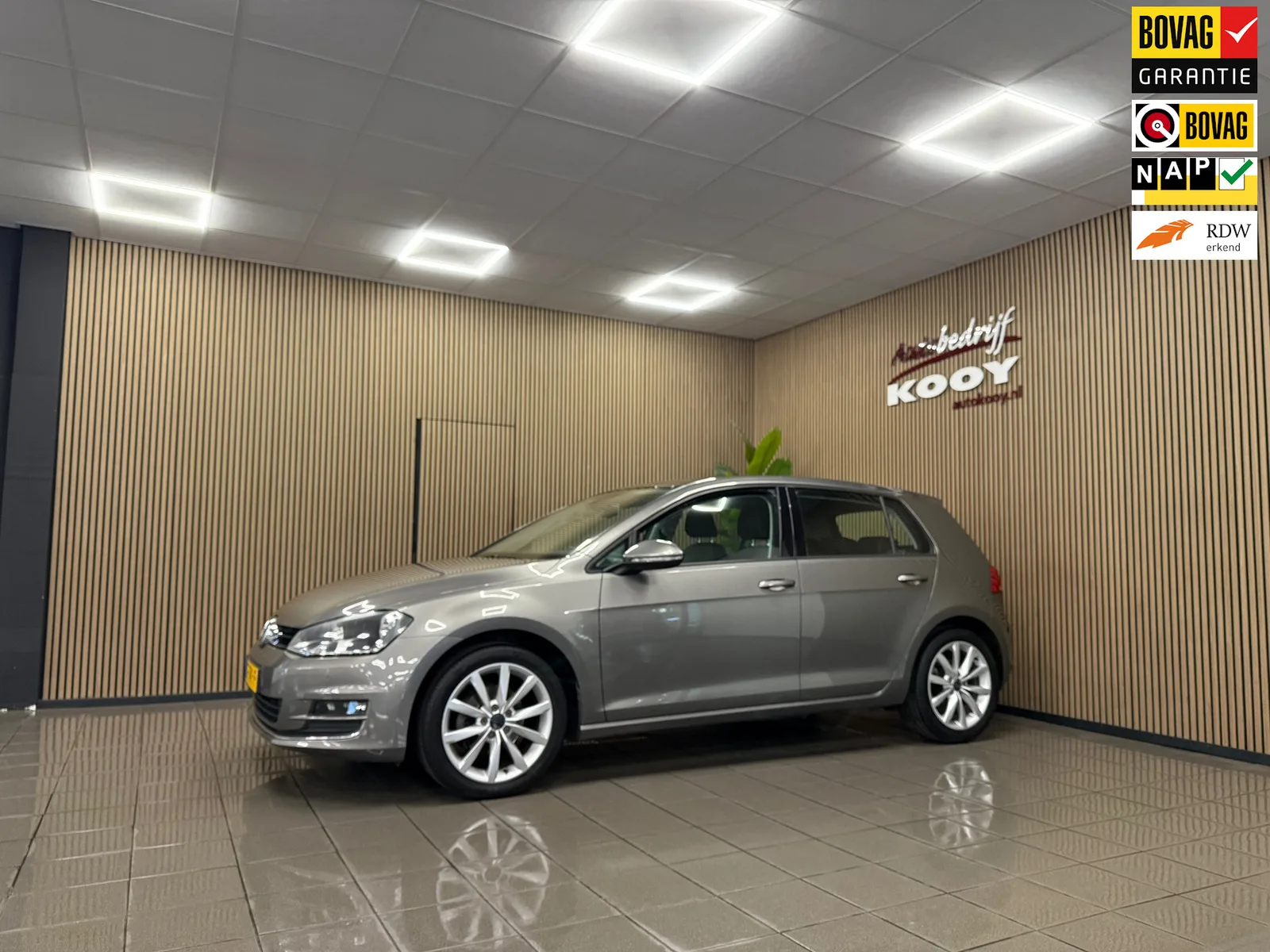 Volkswagen Golf (2015) — foto 1