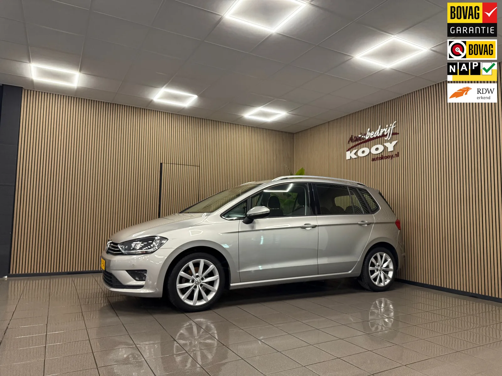 Volkswagen Golf Sportsvan (2014) — foto 1