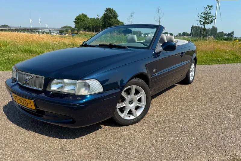 Volvo C70 (2001)