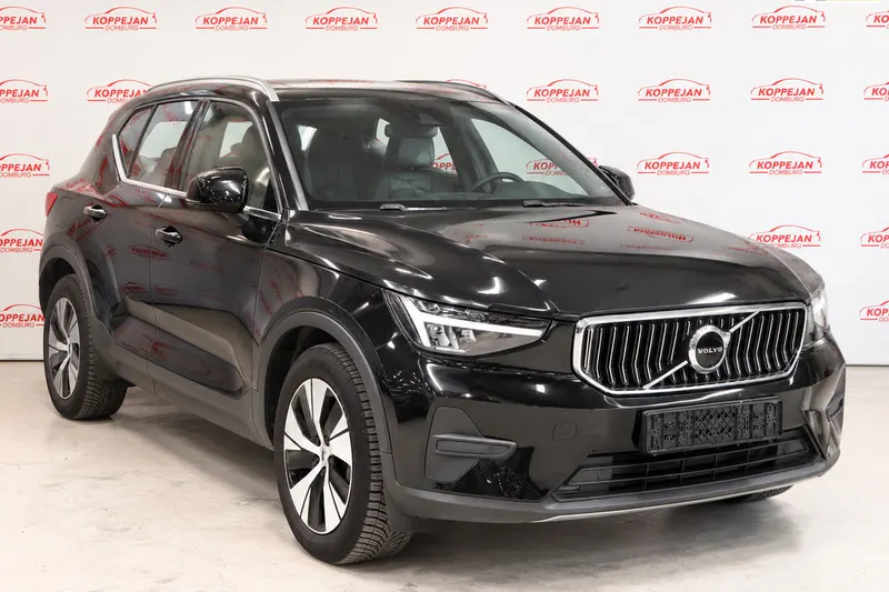 Volvo XC40 (2022)