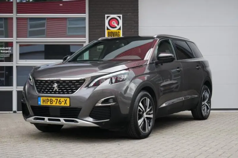 Peugeot 5008 (2020)