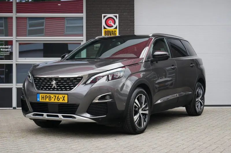 Peugeot 5008 (2020)