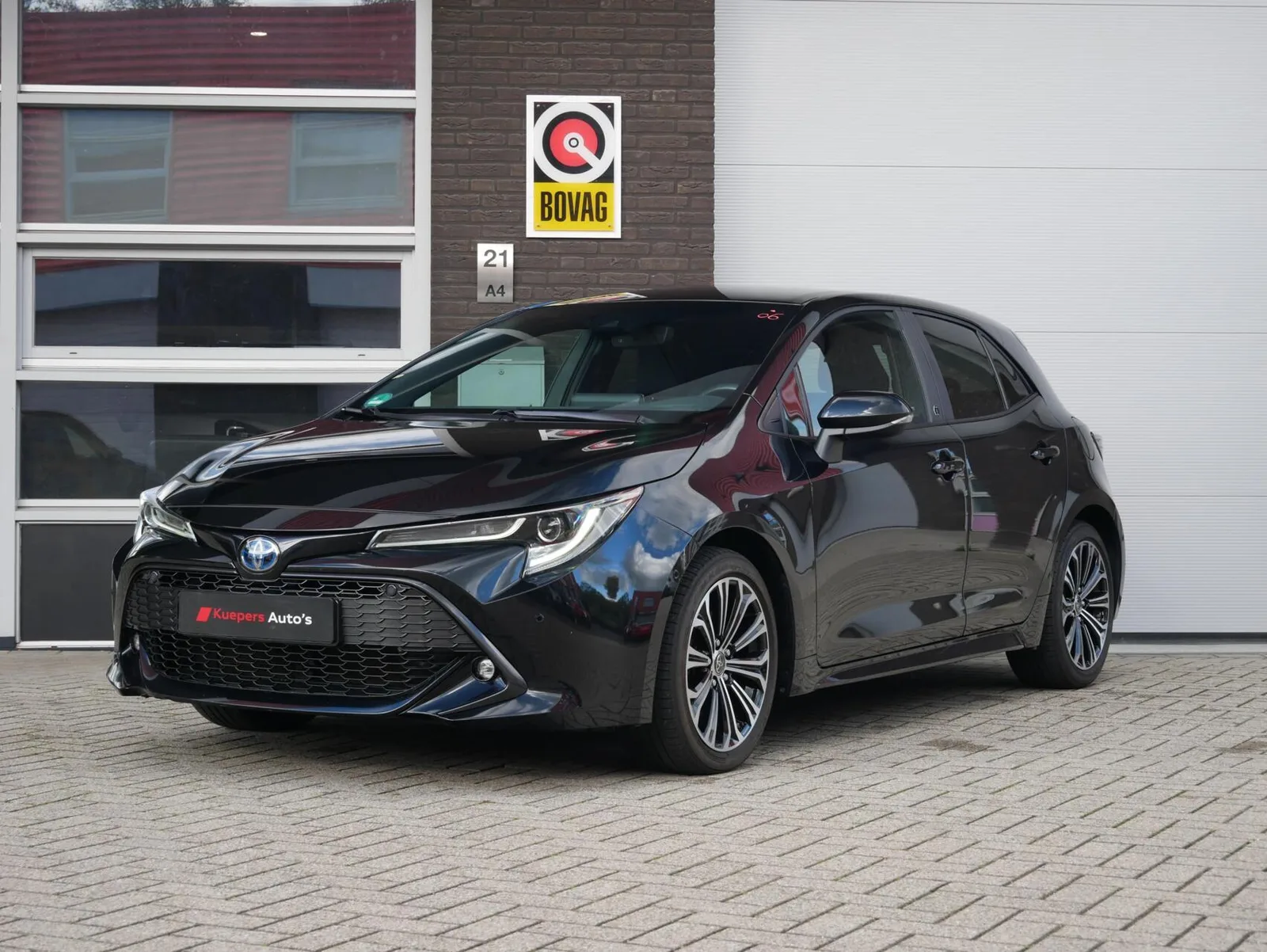 Toyota Corolla (2022) — foto 1