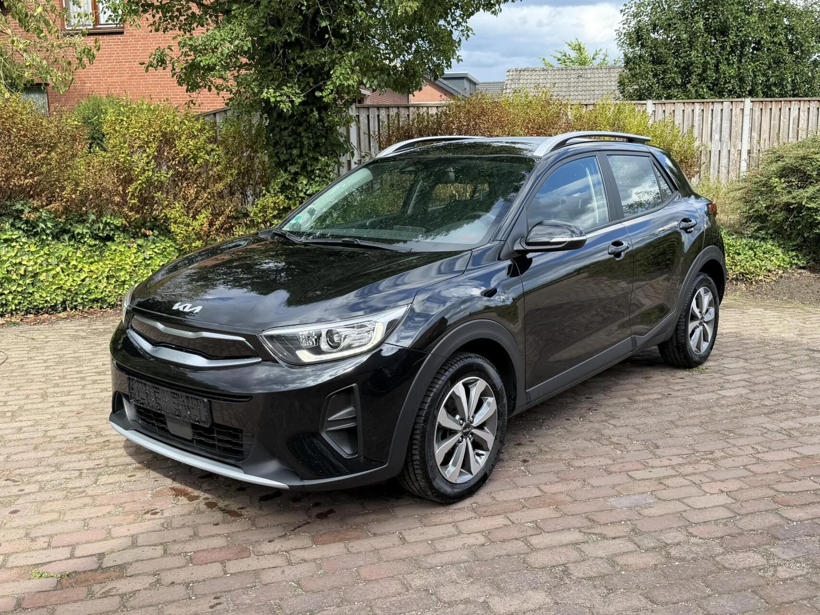 Kia Stonic (2023) — foto 1