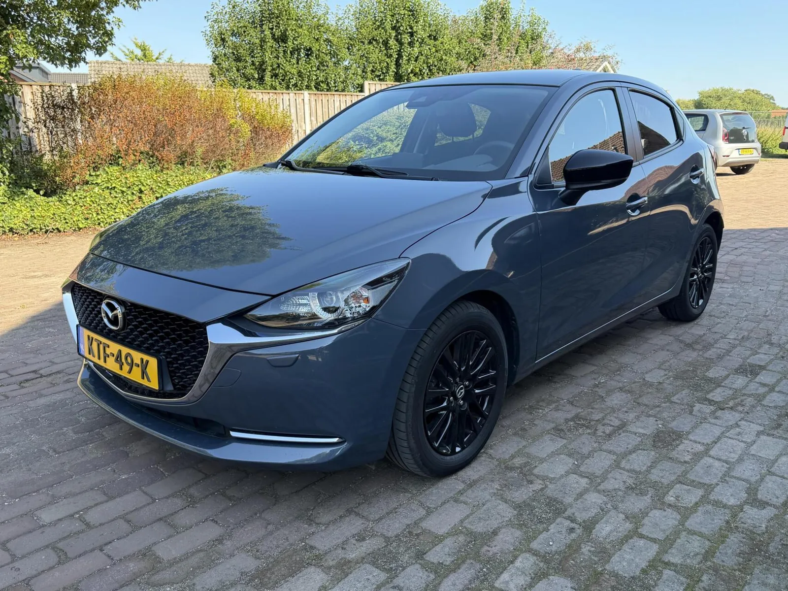 Mazda 2 (2022) — foto 1