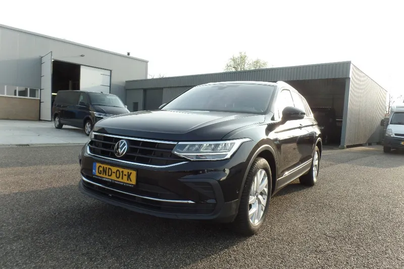 Volkswagen Tiguan (2023)
