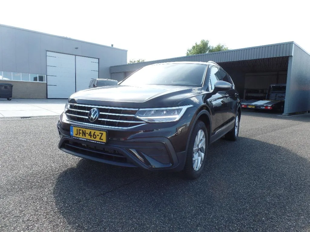 Volkswagen Tiguan (2025) — foto 1